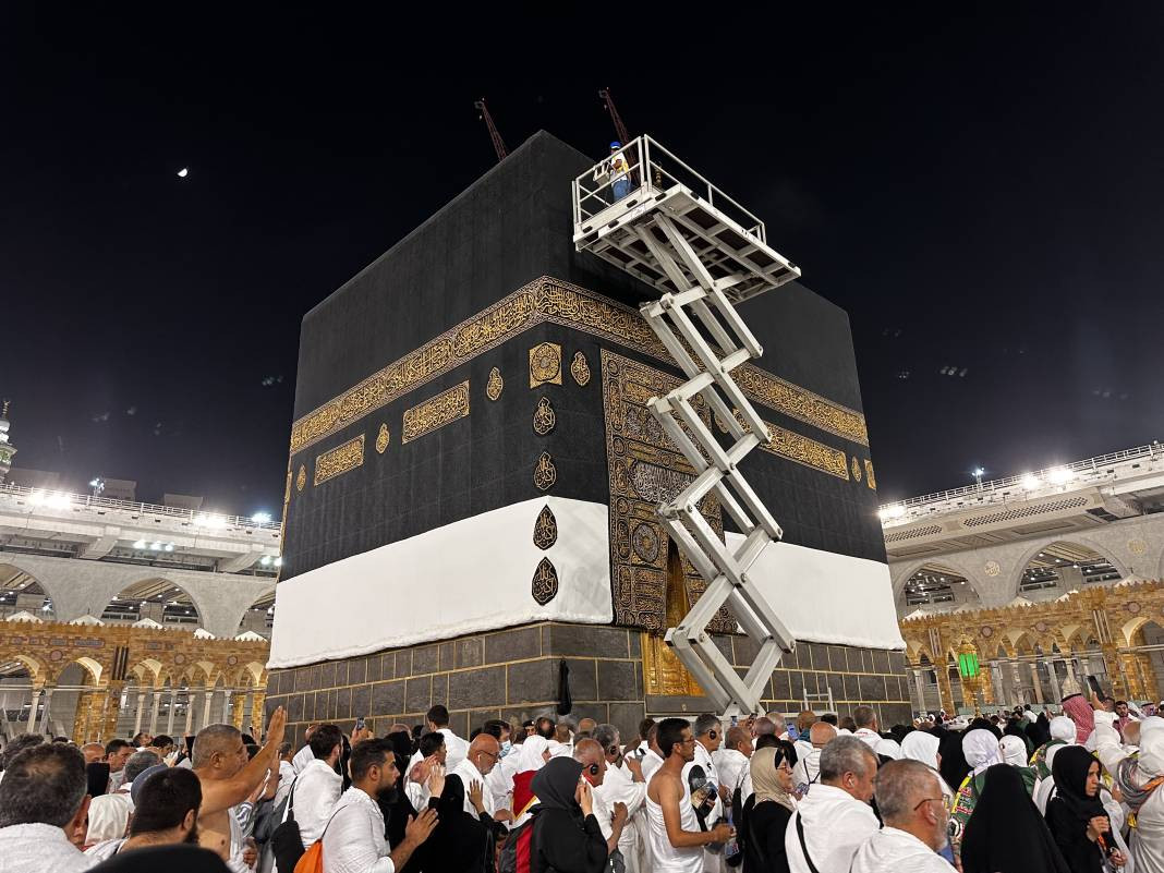 Kabe'nin örtüsü temizlendi - Resim: 2